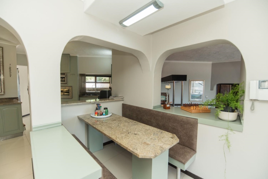 6 Bedroom Property for Sale in Walmer Heights Eastern Cape